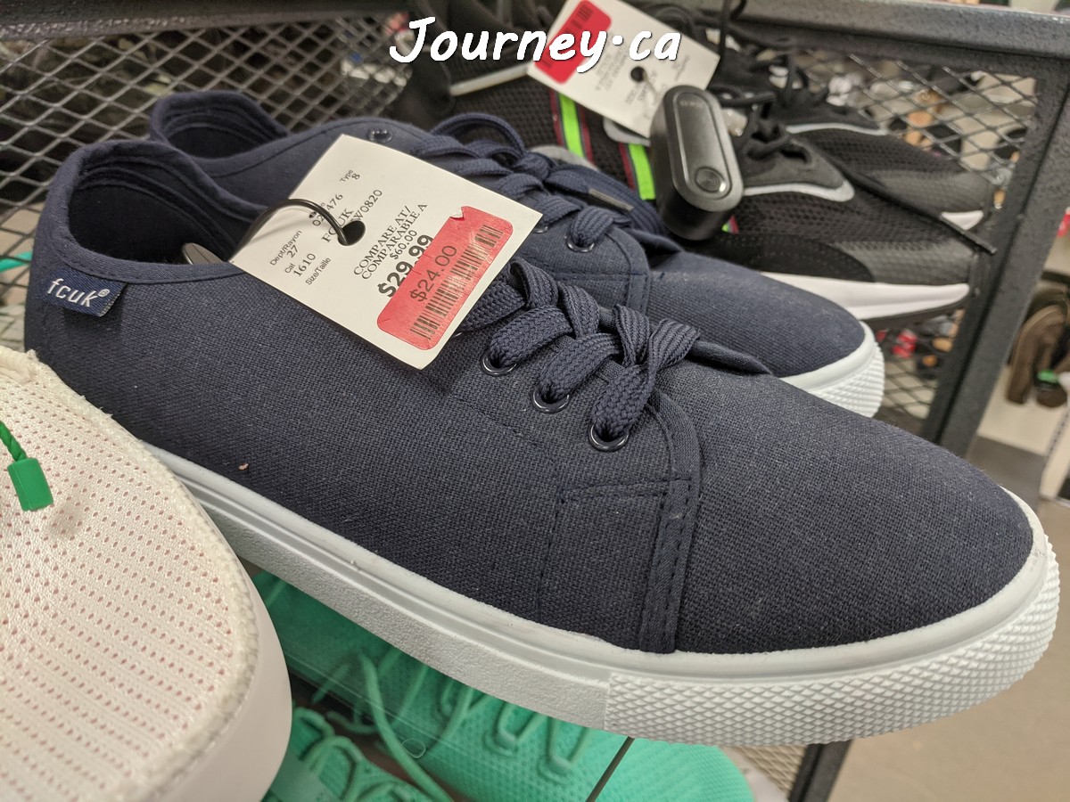 fcuk帆布鞋24加元。