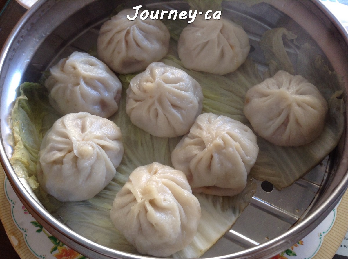 开封灌汤包1笼8个4美元