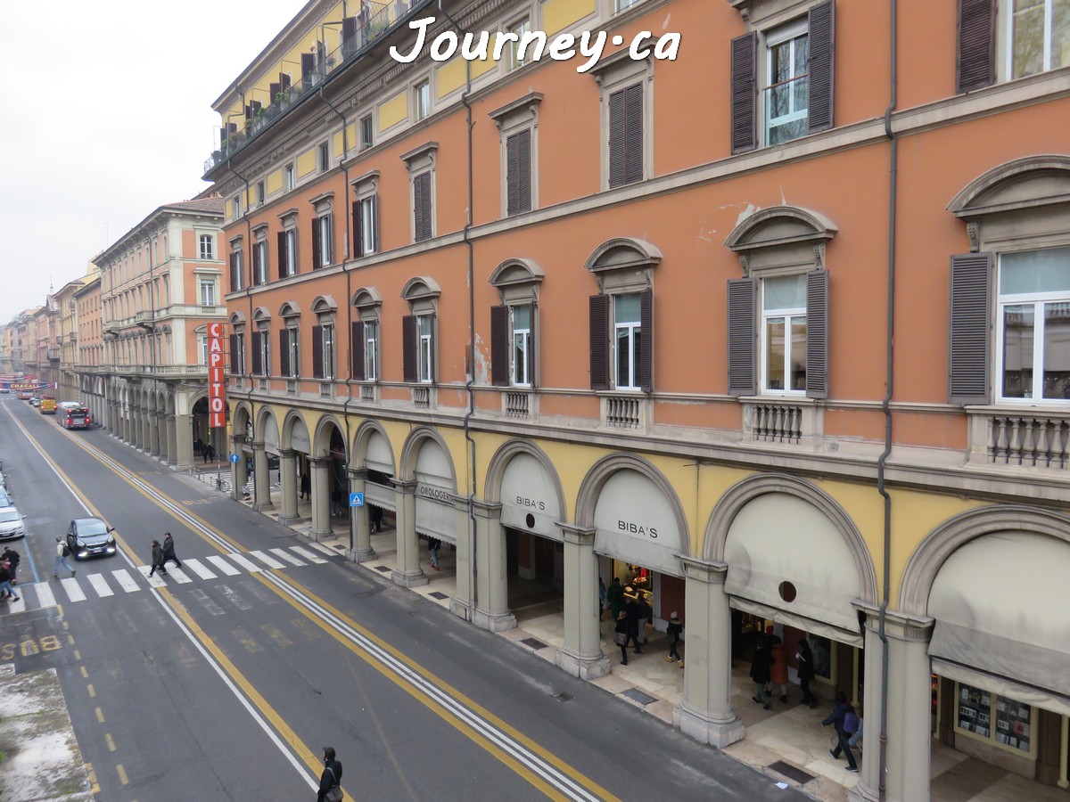 Via dell'Indipendenza, Bologna