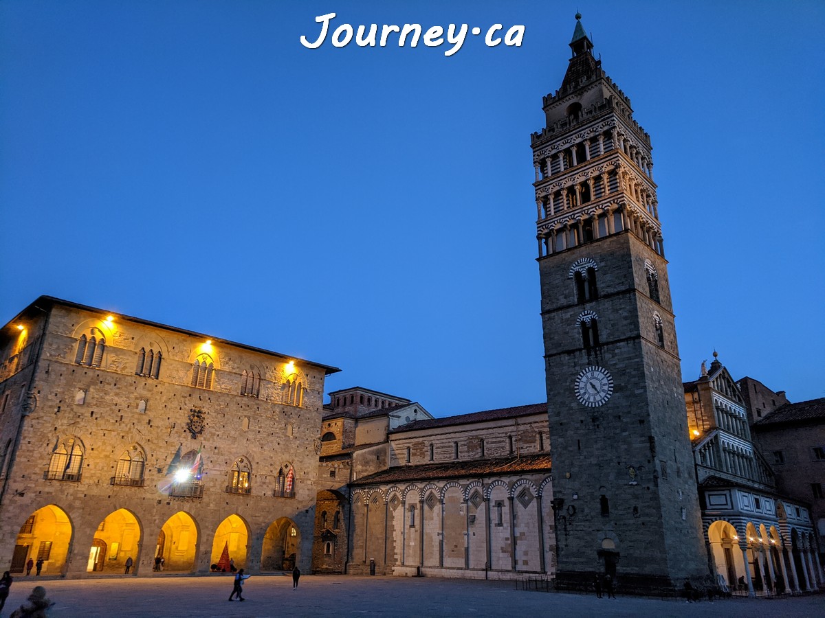 Piazza del Duomo, Pistoia