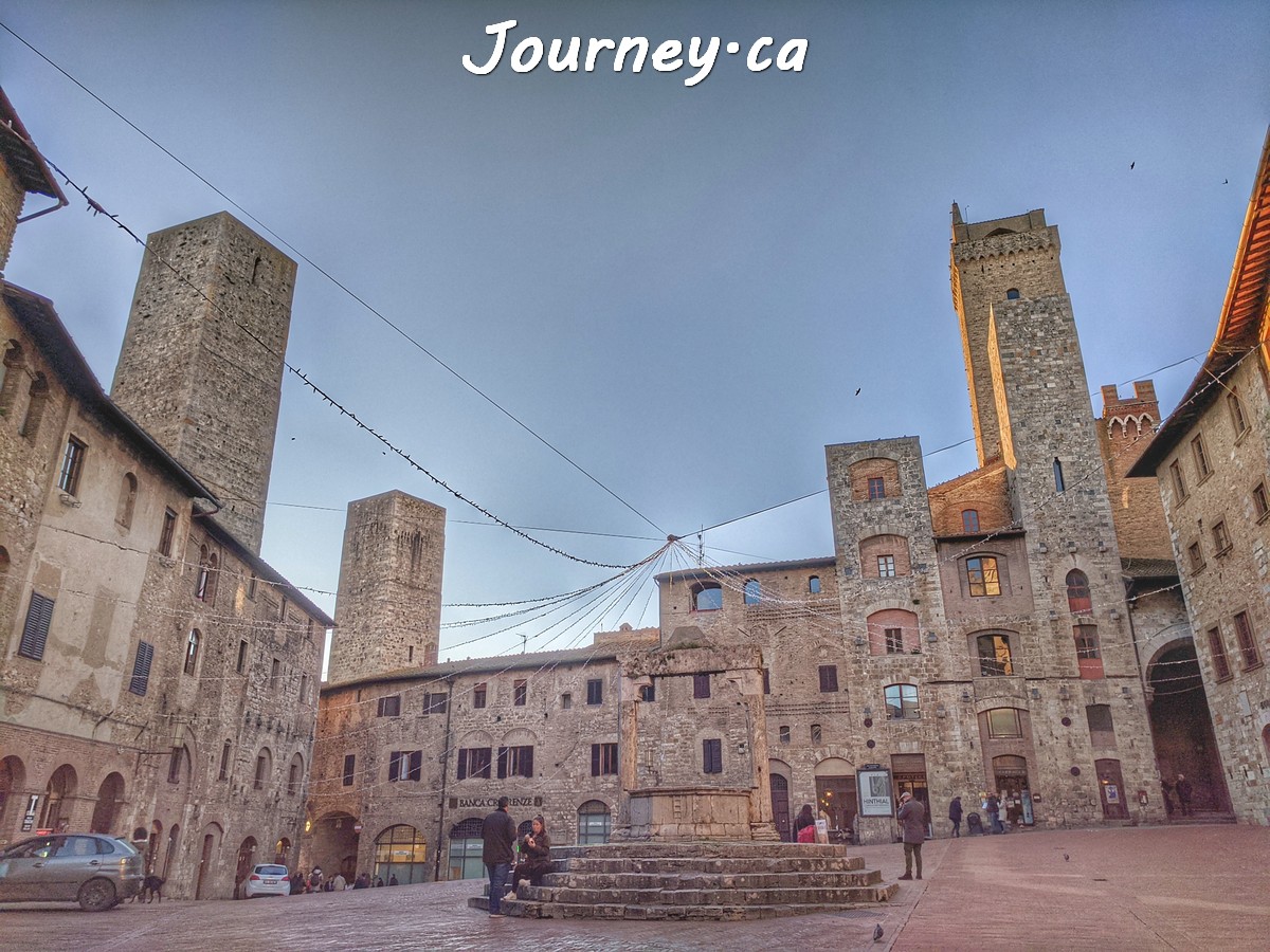 Piazza della Cisterna, San Gimignano